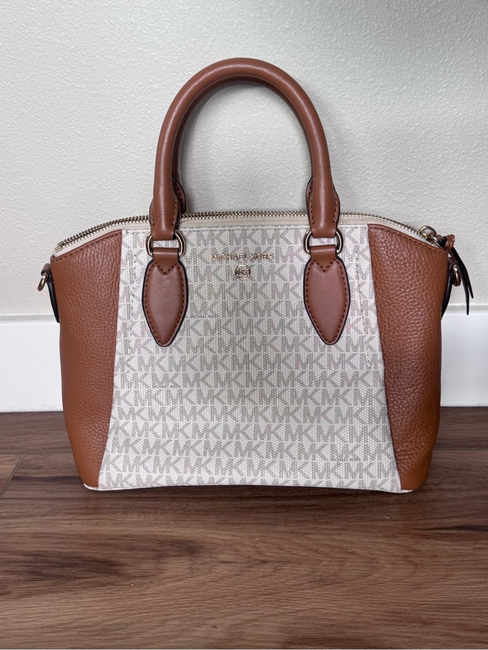Michael Kors Sienna Medium Logo and Leather Messenger Bag